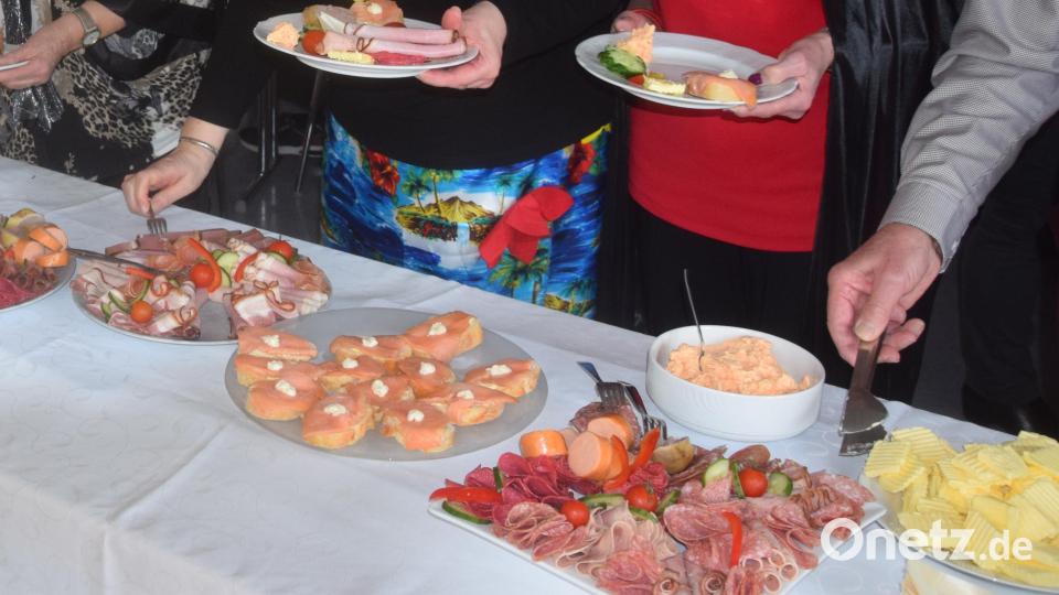 Fasching geht durch den Magen. Bild: fz