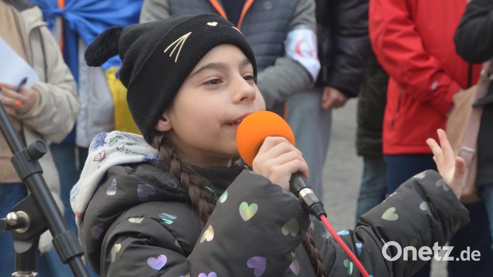 Die neunjährige Yana sang das Lied &quot;Lache für mich&quot;. Bild: uz