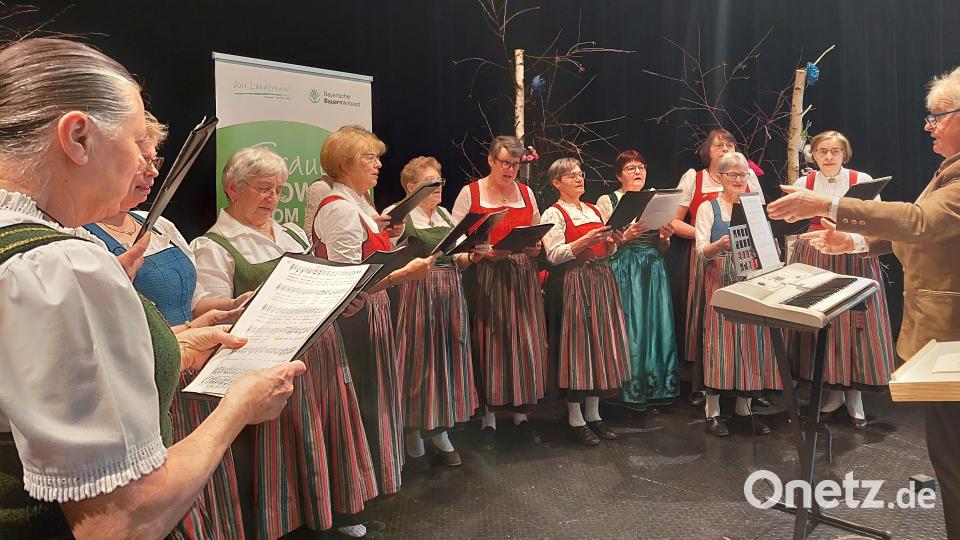 Zum Programm gehört auch ein Auftritt des Landfrauenchores Schwandorf. Bild: jua