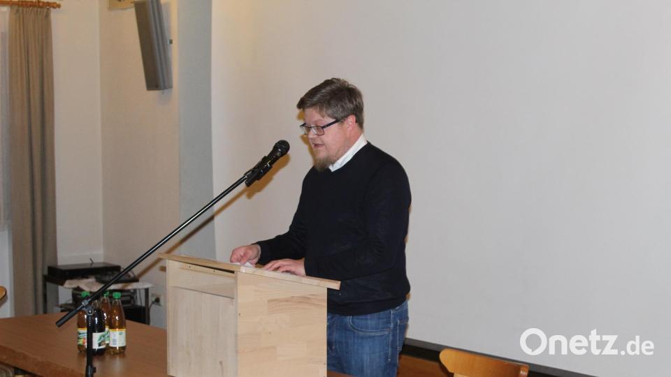 Pfarrgemeinderatssprecher Sebastian Wolf berichtete unter anderem über das vergangene Jahr. Bild: soj/exb