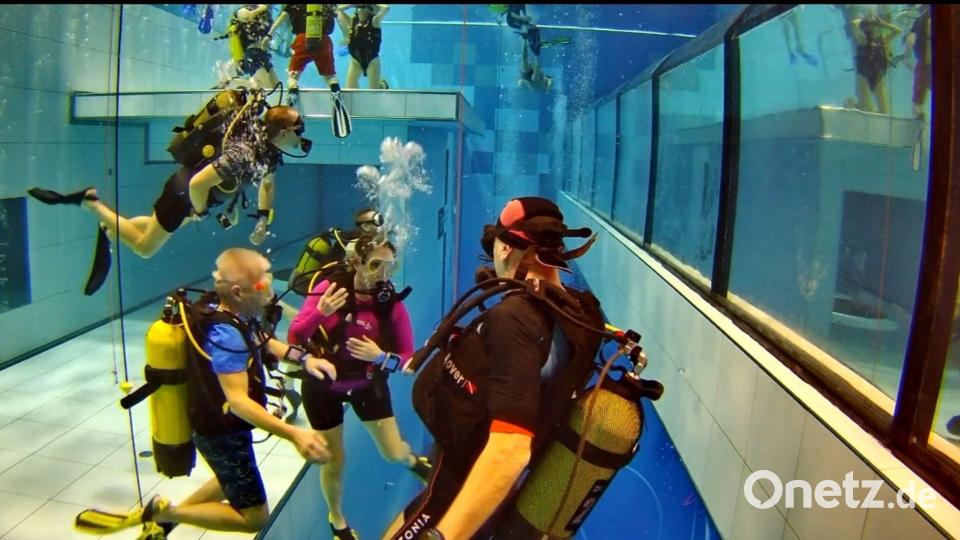 Trainingseinheiten im zweittiefsten Tauchbecken der Welt in Polen absolvierten kürzlich Mitglieder des Tauchclubs 
Nautilus. Bild: Tauchclub Nautilus/exb