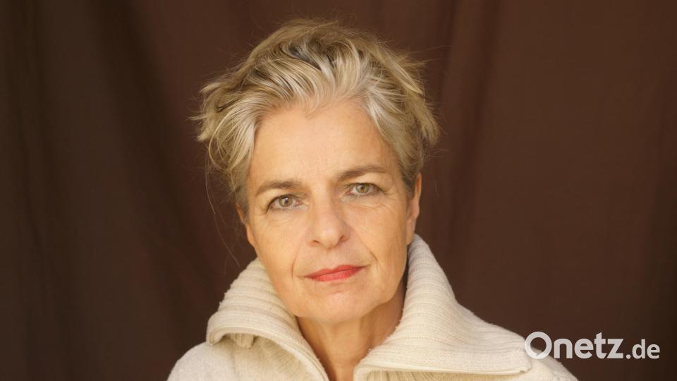 &quot;Den Schmerz der anderen begreifen&quot; lautet der Titel des Buchs, über das Autorin Charlotte Wiedemann am Dienstag, 9. April, in einer Online-Veranstaltung sprechen wird. Bild: Anette Daugardt / exb