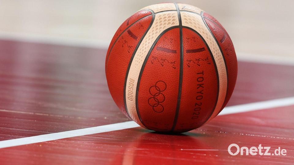 Die TB-Basketballer erzielten in Neumarkt einen Korb zu wenig. Symbolbild: Swen Pförtner/dpa
