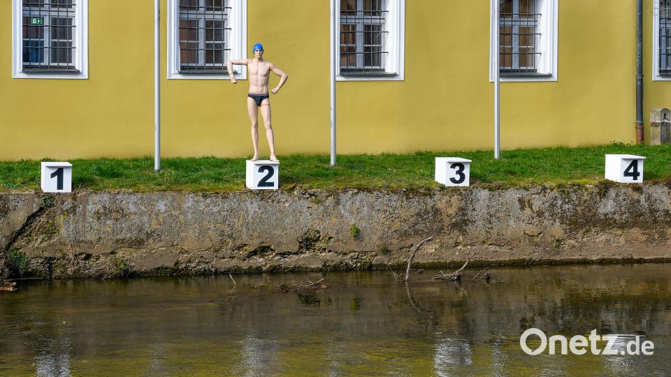 Am Vils-Ufer beim Luftmuseum wurden vier Startblöcke montiert. Bild: Petra Hartl