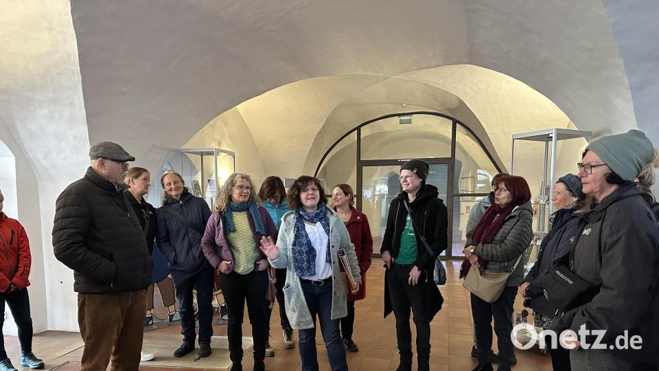 Eine Station des Rundgangs war auch das Foyer des Sulzbacher Rathauses. Bild: ero