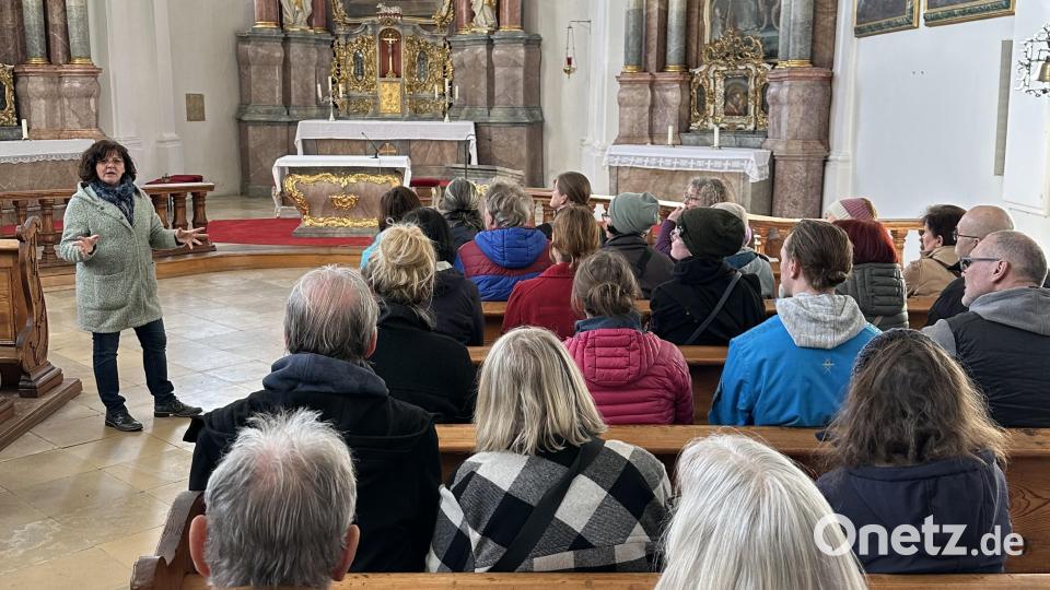 In der Hedwigskirche ging Weiß den Bogen auf Eleonora Philippina von Hessen-Rotenburg ein, die jüdischen, protestantischen und katholischen Töchtern mit ihrer Klosterstiftung eine umfassende Bildung ermöglichte. Bild: ero