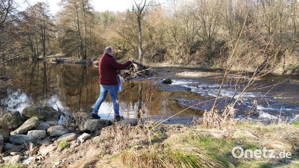 Die entsprechenden Stellen werden zusätzlich mit der Kamera dokumentiert. Bild: kaz