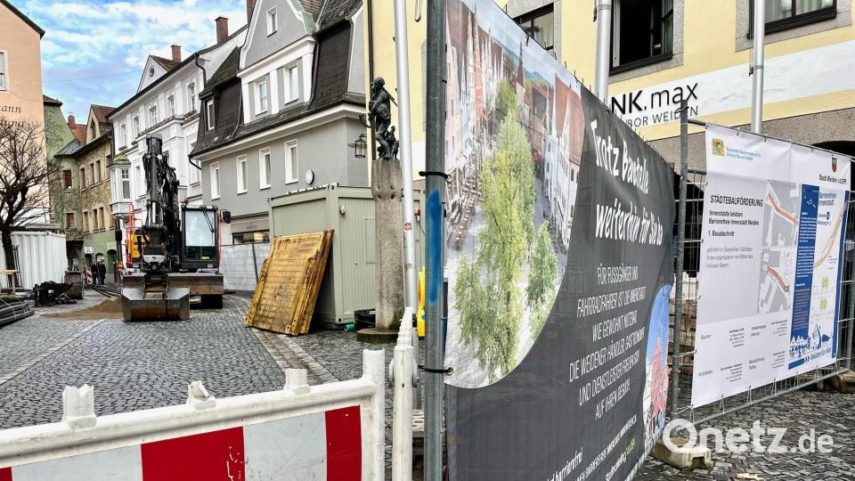 Absperrungen säumen den Weg zum Oberen Tor. Bild: Gabi Schönberger