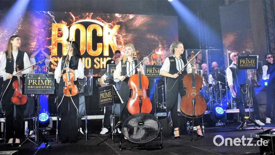 Die großartige Rock-Sympho-Show geht zu Ende Bild: rgr
