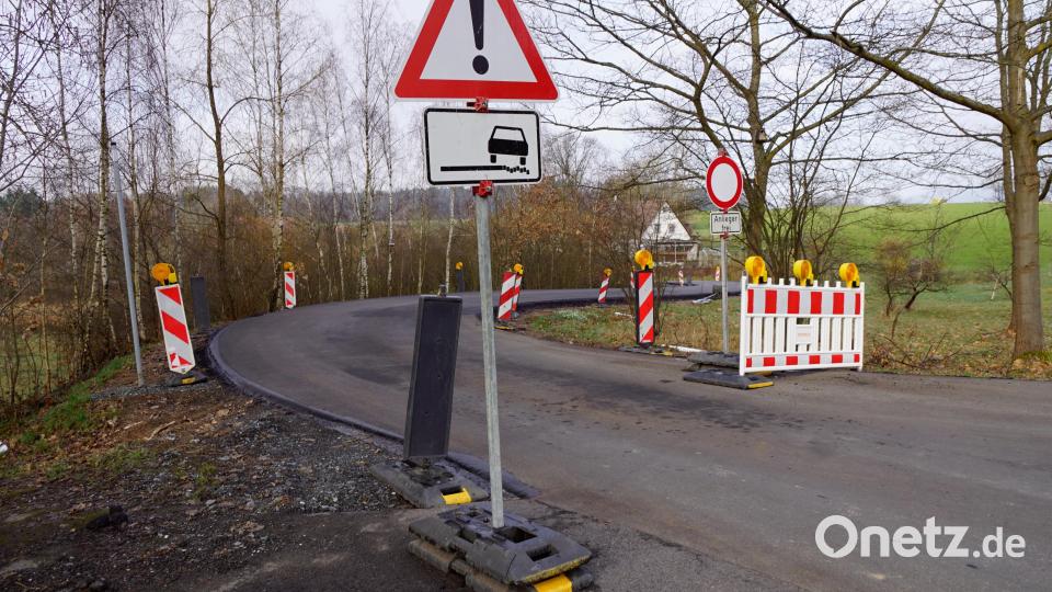 Die erste Baumaßnahme der Gemeinde in diesem Jahr wird in den kommenden Tagen mit der Fertigstellung der sanierten Weilerstraße in Haid am Forst abgeschlossen. Bild: bkr