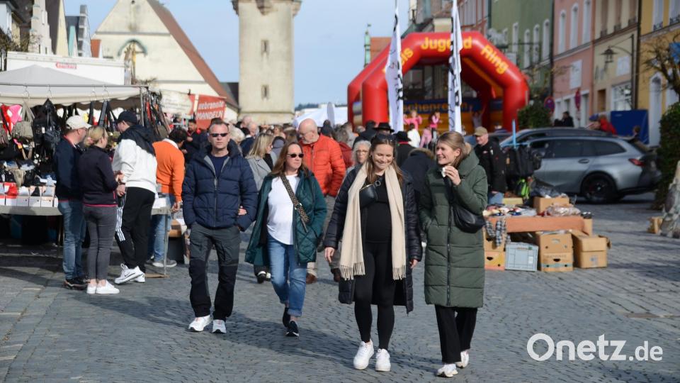 Auch das Wetter sorgte beim Frühlingsmarkt für gute Laune. Bild: ak