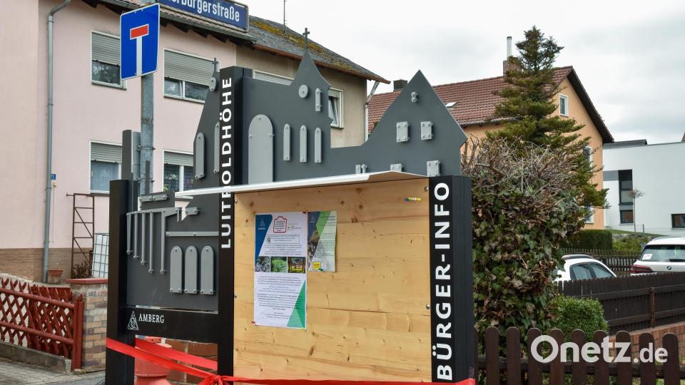 So schaut die Infotafel ohne Menschen aus. Bild: Stephan Huber