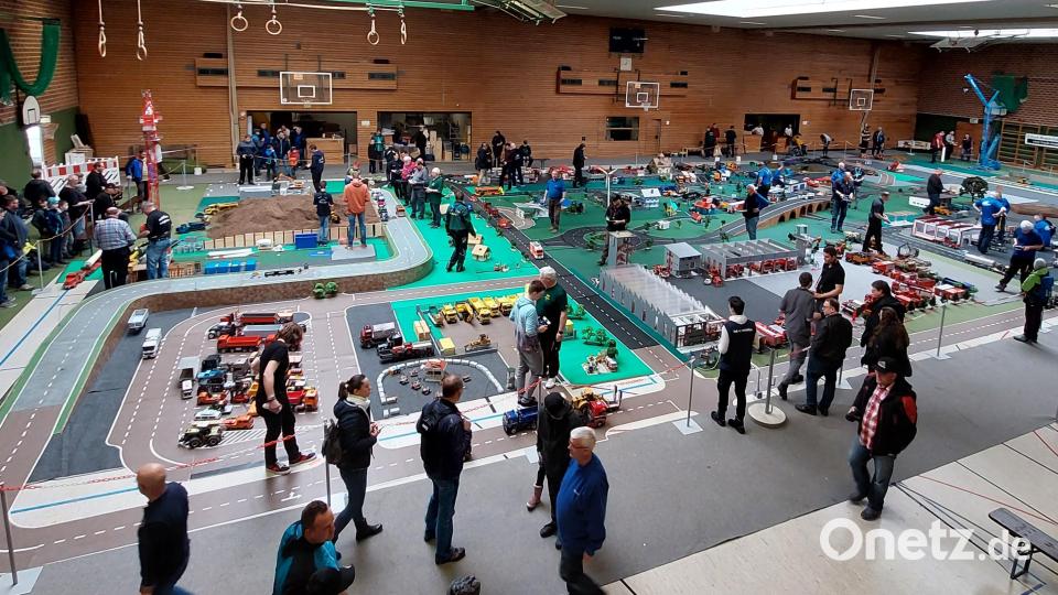 Größter Teil der Ausstellung wird der Truck-Parcours, der sich in der Dreifachturnhalle der Krötenseeschule auf 740 Quadratmeter erstreckt. Archivbild: Peter Ostermann/exb