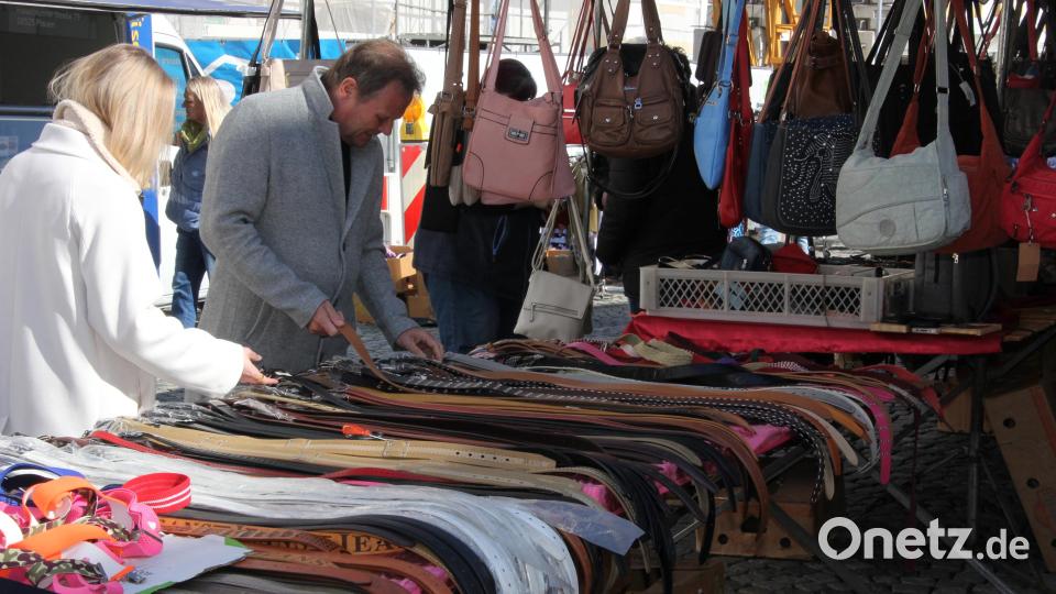 Lederartikel waren auch im Angebot. Bild: kro