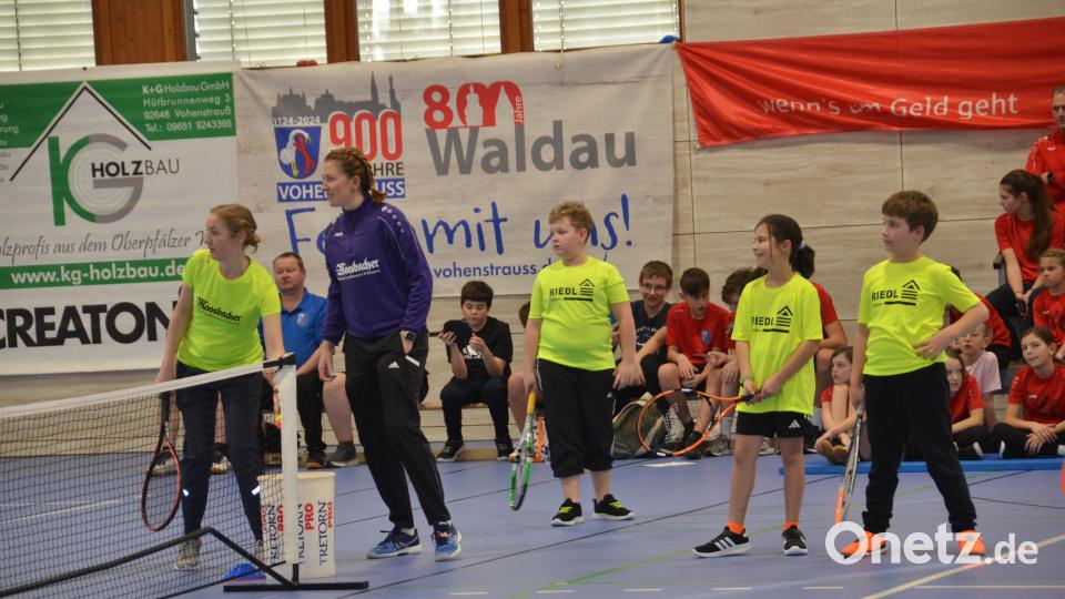Einblick in ihr Training gaben auch die Tennis-Spieler. Bild: dob