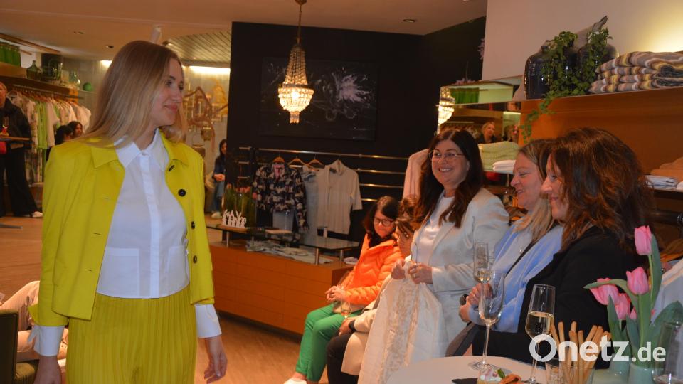 Profi-Models zeigten im Modehaus Sandra Schurig, was heuer angesagt ist. Bild: jr