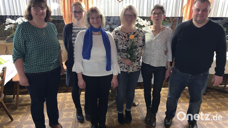 Neuaufnahmen (von links) Irmgard Forster, Cornelia Fütterer, Brigitte Fütterer, Beatrice Uhl, Monika Liebs, Matthias Nowotny Bild: tok
