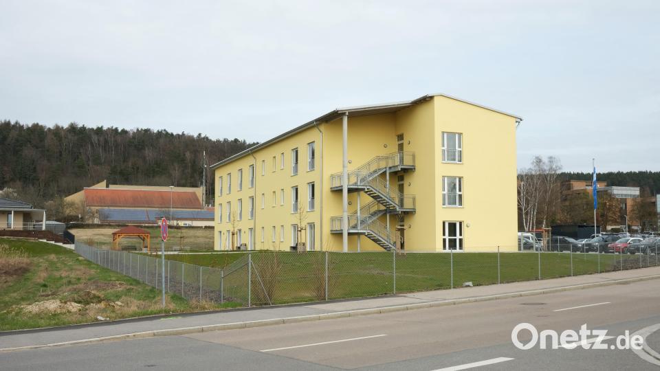 Die Schwandorfer Förderstätte der &quot;Barmherzigen Brüder Behindertenhilfe&quot; entstand in unmittelbarer Nachbarschaft zum Hospiz, zum Ämterzentrum und zum Landratsamt. Bild: Hirsch
