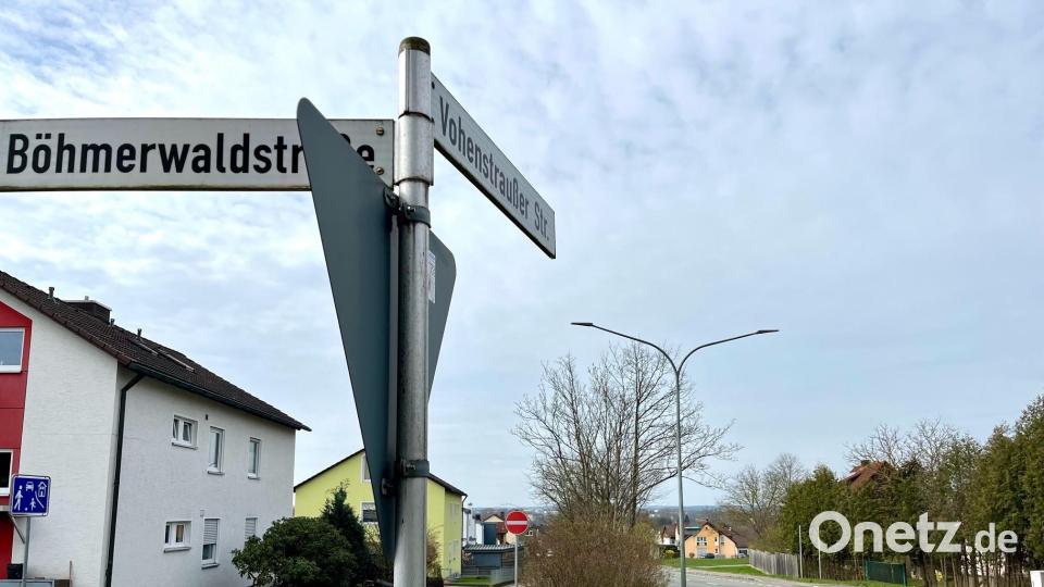 Auf der Vohenstraußer Straße kommt es ab Montag, 25. März, zu Verkehrsbehinderungen. Bild: Gabi Schönberger