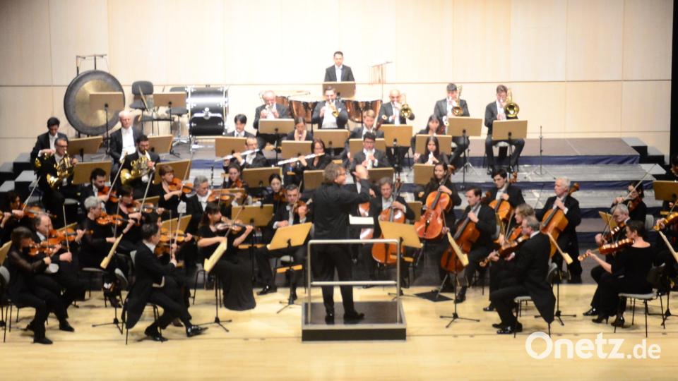 Die Norddeutsche Philharmonie Rostock mit Dirigent Marcus Bosch. Bild: Kunz