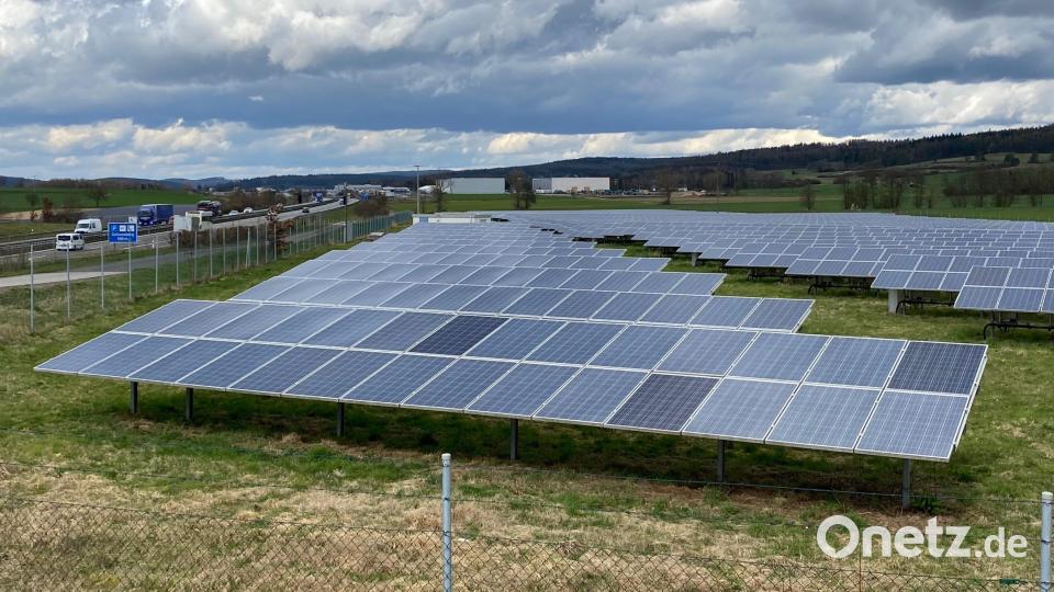 Die von der Bemo eG produzierte Strommenge aus ihren über zehn PV-Anlagen (Dach- und Freiflächen) hat im Vorjahr 3.700.000 kWh betragen. Bild: Völkl