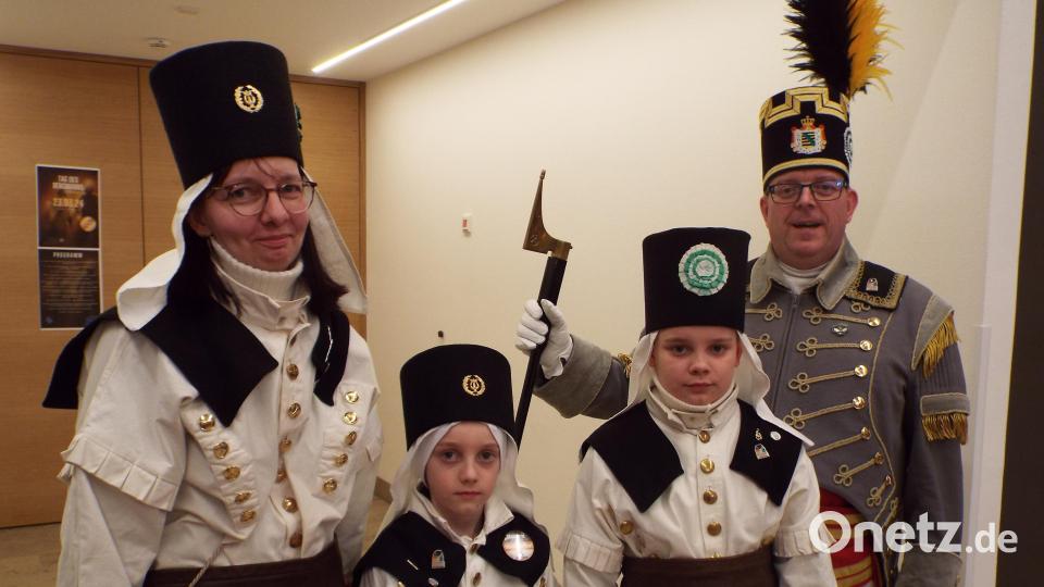 Bergleute kamen aus der Oberpfalz, aus anderen Regierungsbezirken, die weiteste Anreise nahmen die Bergleute aus dem Erzgebirge auf sich, wo auch die Hymne der Bergleute (Steigerlied) ihren Ursprung hat. Bild: e