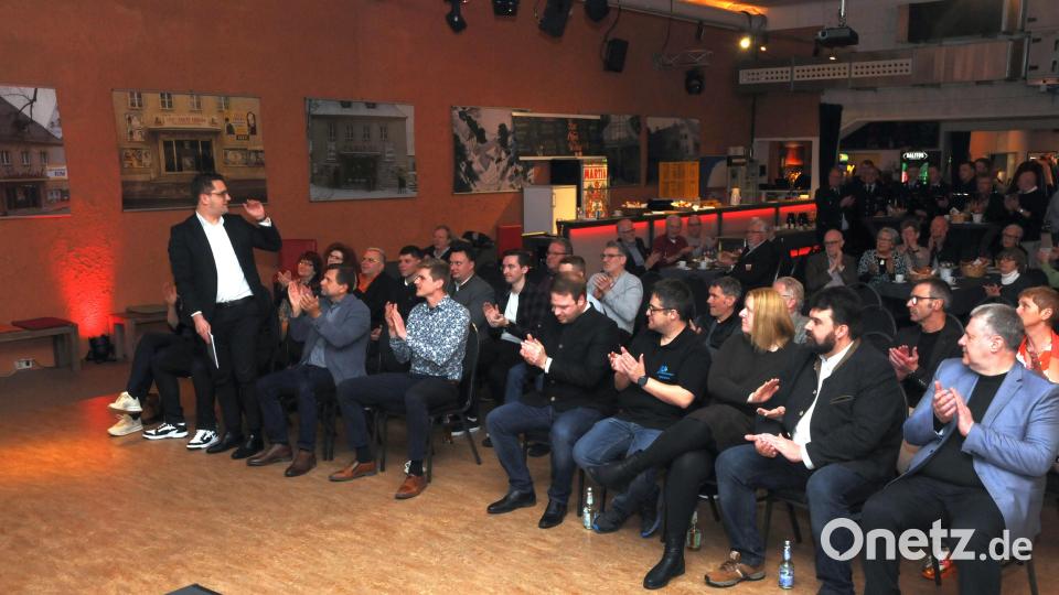 Vertreter des öffentlichen Lebens hatte der CSU-Kreisverband Amberg-Sulzbach zum Forum der Begegnung mit dem Europa-Abgeordneten Christian Doleschal eingeladen. Bild: ge
