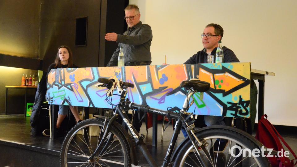 Zum Ersten, zum Zweiten und zum Dritten. Bild: Kunz