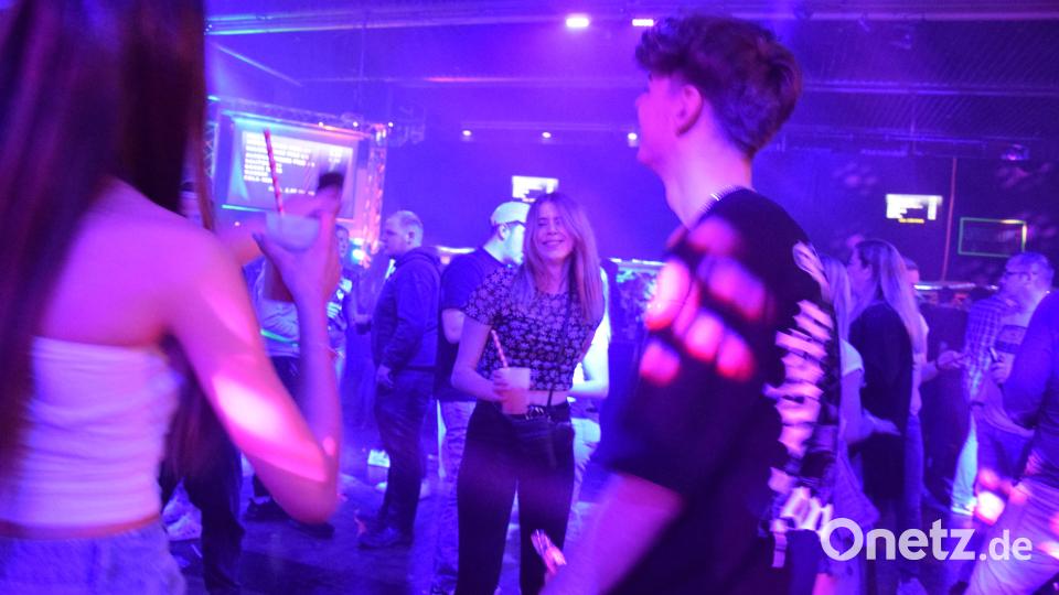 DJ Suprem animierte die Gäste zum Tanzen. Bild: fla