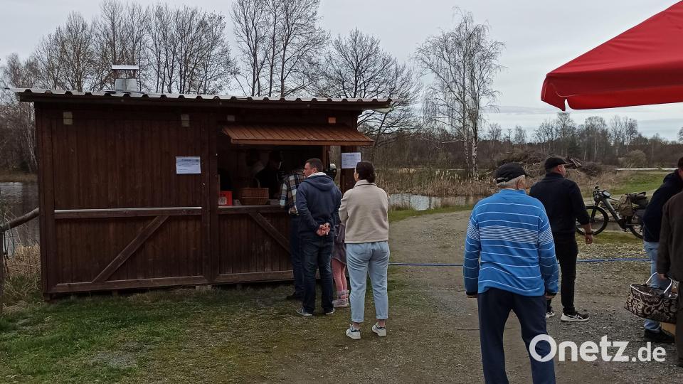 Ab 10 Uhr war der Verkaufsstand geöffnet. Bild: Fischereiverein Stiftland/exb
