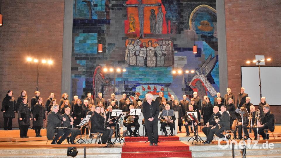 Karfreitagskonzert der Chorgemeinschaft &quot;St. Georg&quot; in der Friedenskirche Grafenwöhr. Bild: rgr