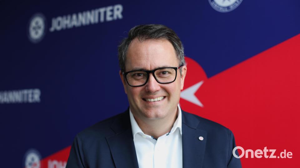 &quot;Die 112 wird inzwischen viel schneller gewählt als früher. Die Nummer kennt man, die Leute sind aufgeregt.&quot;  (Matthias Walk, Pressesprecher der Johanniter-Unfall-Hilfe ) Bild: Katrin Pollinger/exb