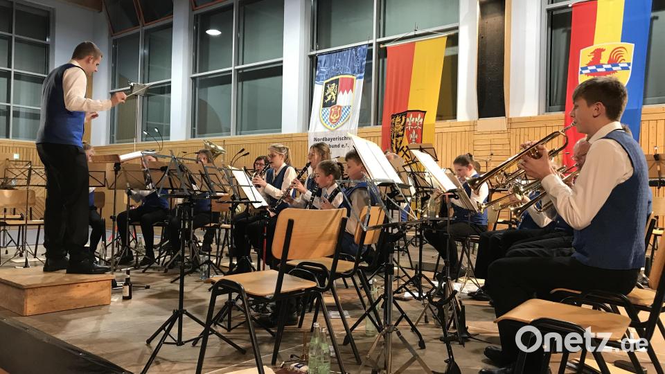 Das Nachwuxorchester unter Jakob Hofmann meisterte bravourös drei diffizile Stücke. Bild: mma