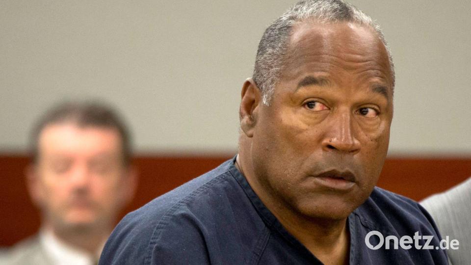 O. J. Simpson wurde 1995 vom Mordverdacht an seiner Ex-Frau und deren Freund freigesprochen. Jetzt ist er tot. Bild: Julie Jacobson/AP-Pool/epa/dpa