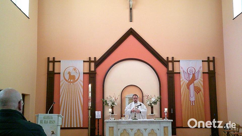 Heilige Messe mit Pfarrer Daniel Fenk Bild: rgr