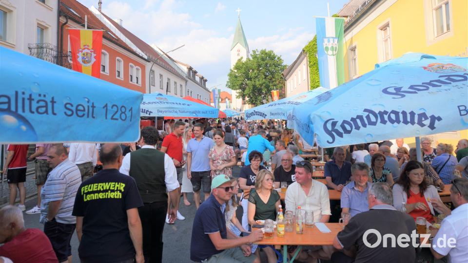 Das Waldthurner Bürgerfest 2023 ist gut besucht. Bild: fvo