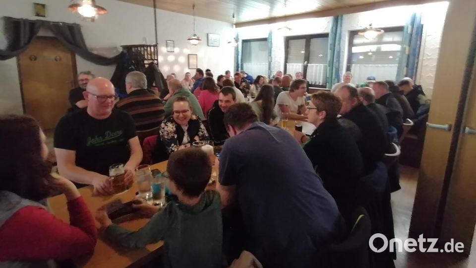 Gut besuchter Taubenmarkt beim ATS Mitterteich. Bild: ATS Mitterteich/exb