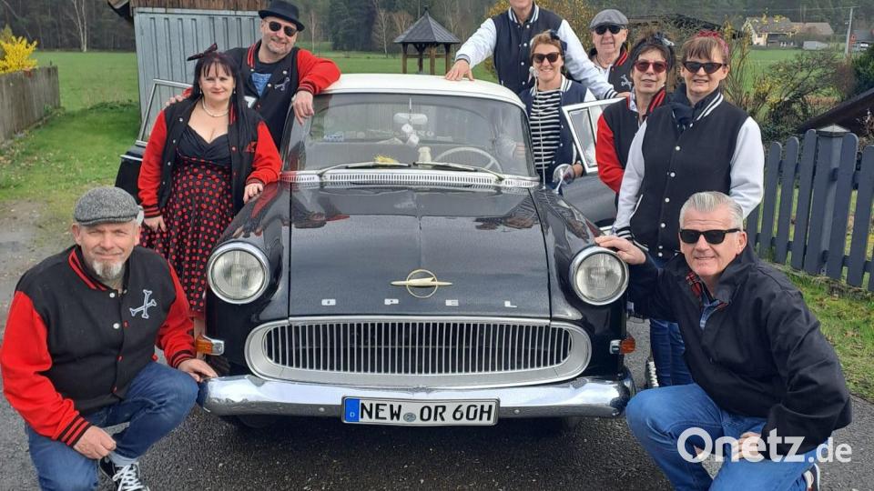 Die &quot;Billy Cats Rockabilly Crew&quot; lädt zur 50er-Jahre-Party ins Sportheim nach Schwarzenbach ein. Bild: Michael Thumfart/exb