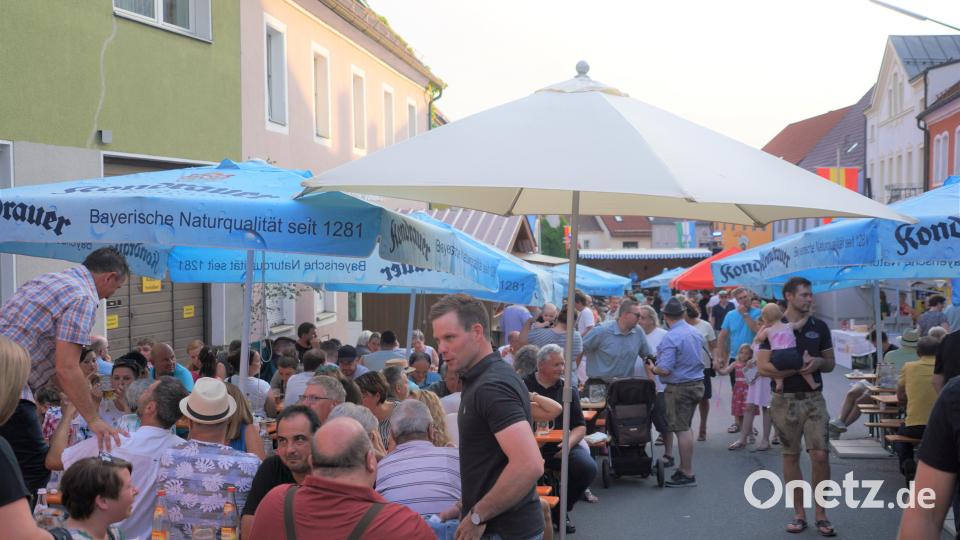 Das Waldthurner Bürgerfest 2023 ist gut besucht. Bild: fvo