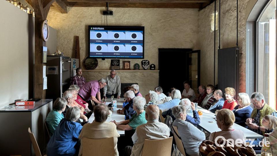 Der Schützenverein Tell lud die Gäste in sein neues Heim in der Stadelreihe ein. Bild: hdk