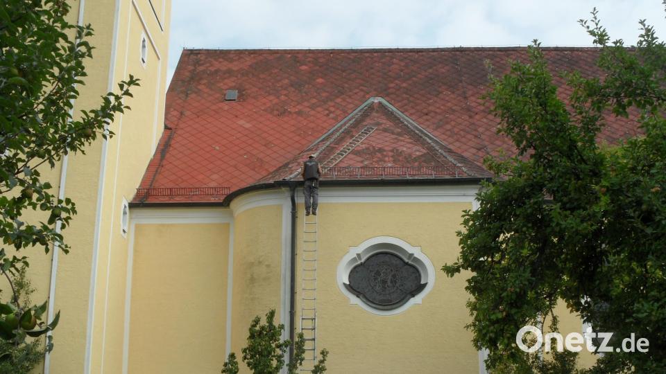 Für die Sanierung von Kirche und Turm fehlt bislang das Geld. 1,5 Millionen Euro würden dafür wohl anfallen. Archivbild: jml