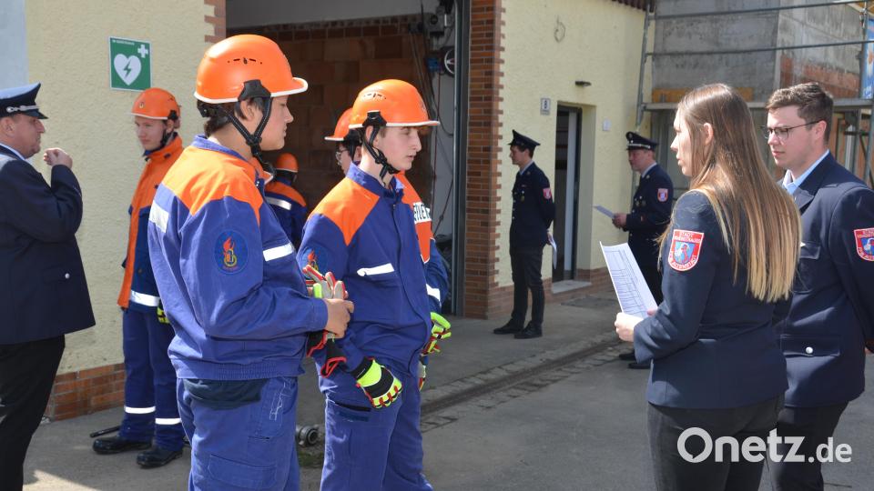 Wer zur Feuerwehr gehören will, muss sämtliche Anforderungen für den Dienst bestehen. Bild: dob