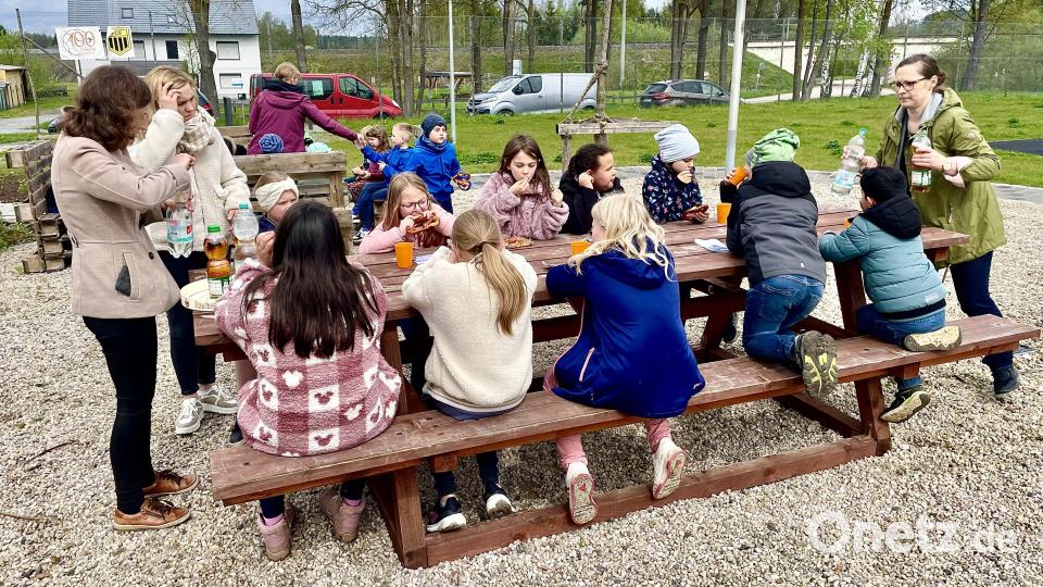 Eine Brotzeit für die Schulkinder als Belohnung. Bild: Krones