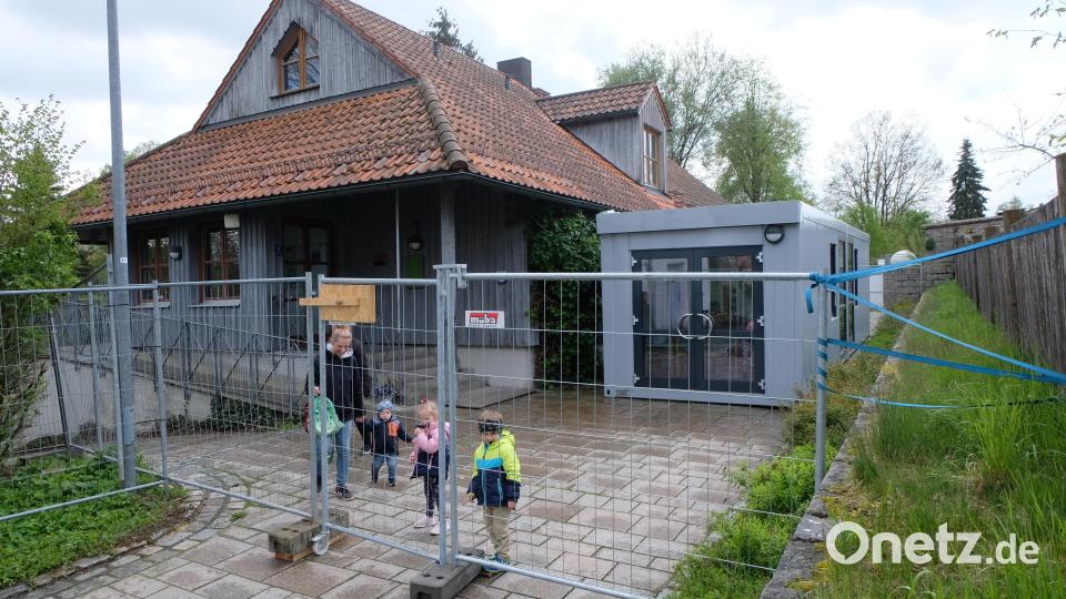 Für die Kinder und Eltern ist der neue Zugang zum Kindergarten überhaupt kein Problem. Bild: le