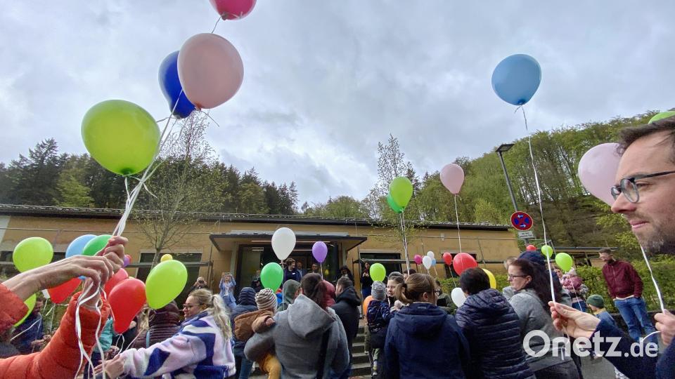 Mt vielen bunten Luftballons wurde die Eröffnung gefeiert. Bild: gri