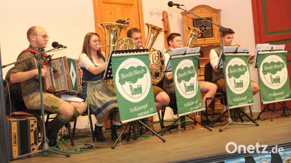 &quot;Bockl-Blech&quot; begeistert mit bayerischer und böhmischer Blasmusik. Bild: pi