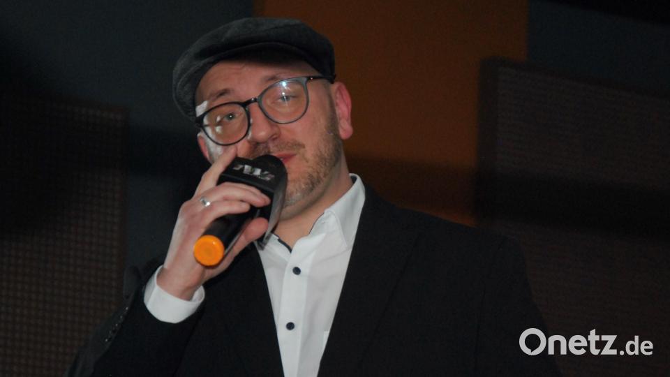 Ringsprecher Christian Kobras kündigte die jeweiligen Kämpfer an. Bild: gsp