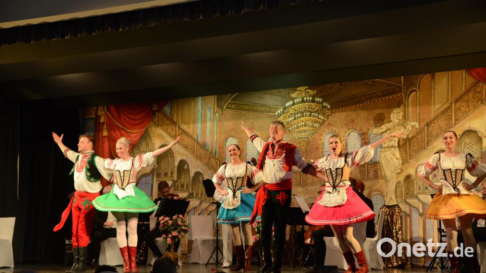 Das Ballett setzt der Johann-Strauss-Gala immer weder tolle Farbtupfer auf. Bild: bey