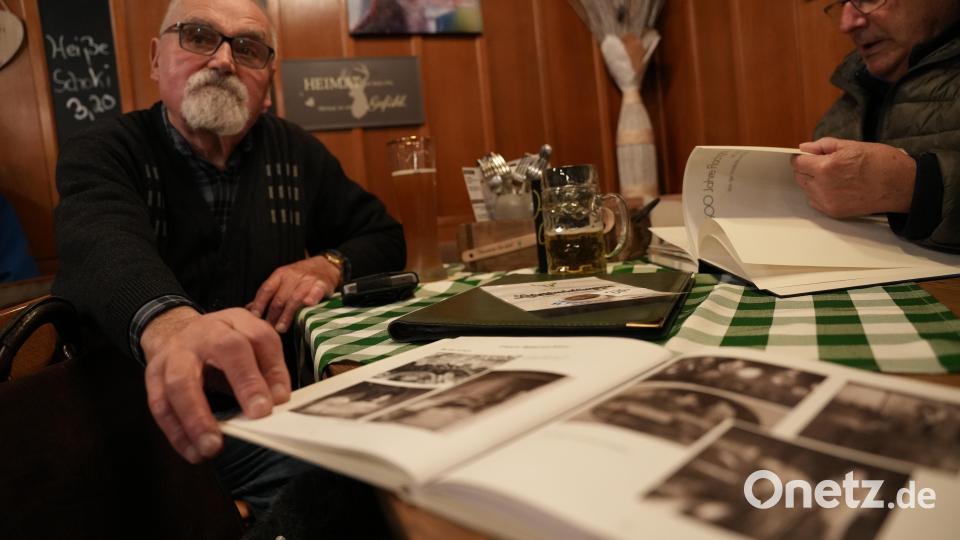 Der &quot;Hütterer-Stammtisch&quot; trifft sich jeden ersten Mittwoch im Monat in einem Wirtshaus vor den Toren Weidens. Bild: Christian Gold