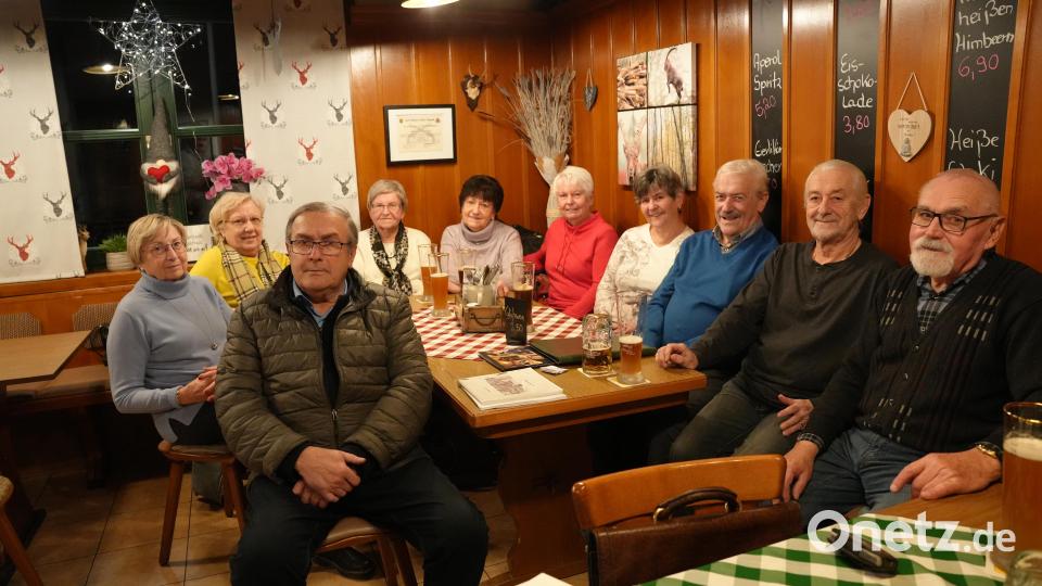 Der &quot;Hütterer-Stammtisch&quot; trifft sich jeden ersten Mittwoch im Monat in einem Wirtshaus vor den Toren Weidens. Bild: Christian Gold